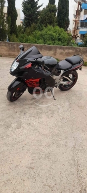 Motorcycles & ATVs dans Tripoli - Suzuki hayabouza 1300cc