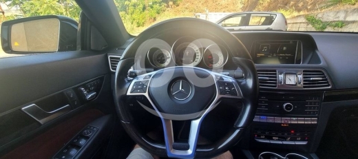 Mercedes-Benz dans Beyrouth - E400 MODEL 2016