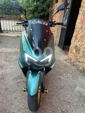 Motorcycles & ATVs in Nabatyeh - Moto nmax 2022